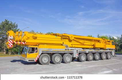 Pick Up And Crane Truck