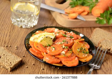 Pickled Carrots With Spices