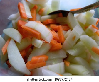 Pickles Are Commonly Used To Accompany Dishes, Giving A Sour, Sweet And Spicy Taste Sensation.