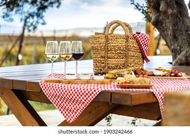 Picnic in a beautiful local winery - Powered by Shutterstock