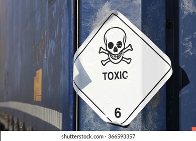 pictogram for chemical hazard: toxic substances