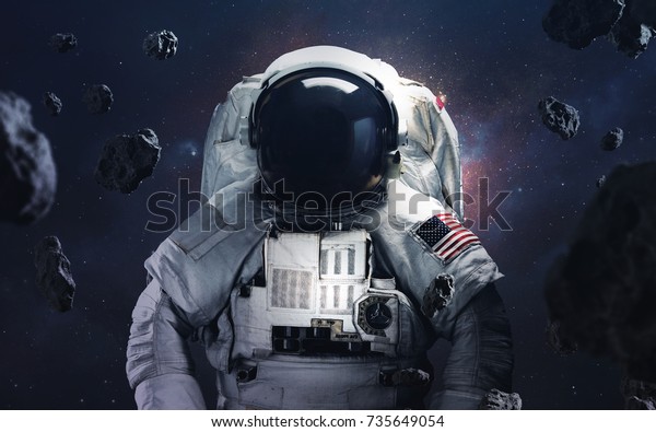 宇航員在令人驚豔的宇宙背景下進行太空合影的照片 深空間圖像 科幻幻想高解析度的理想壁紙和打印 這個圖像的元素由美國航空航天局提供庫存照片