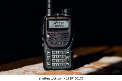 Picture Of A Hand Held Radio Set