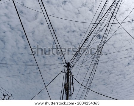 A picture of a rather messy bundle of electrical cables 