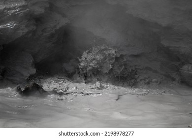 Picture Taken At Yellowstone National Park Shows An Eruption From A Mud Volcano, Where Gas Rises Up To The Surface, Making The Mud Splatter Beautifully.