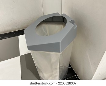 Picture Of Trash Bin In The Bathroom.