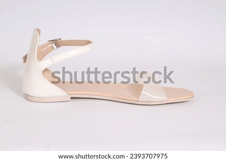 picture of women flat sandal