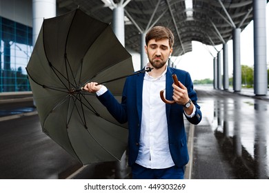 3,594 Umbrella broken Images, Stock Photos & Vectors | Shutterstock