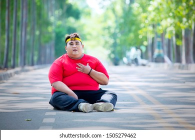 Fat chinese guy running