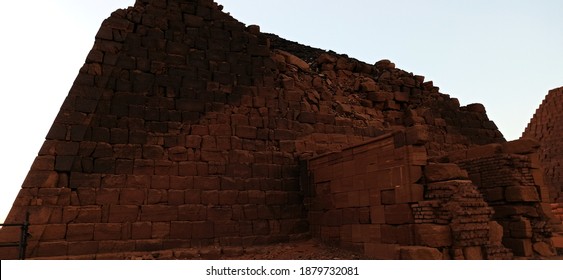 Pictures Of Sudan's Forgotten Nubian Pyramids