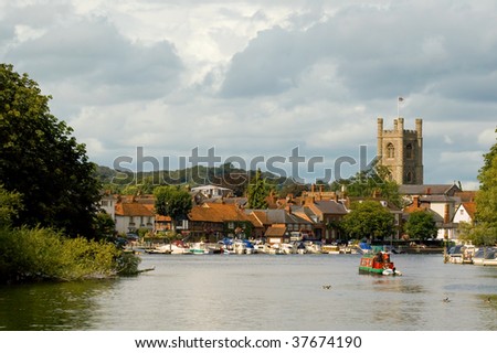 picturesque henley-on-thames in england