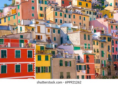 Picturesque Riomaggiore village in Cinque terre, Italy