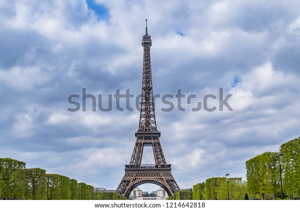 Picturesque View Famous Eiffel Tower Tallest Stockfoto