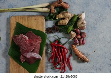 Pieces Of Beef And Spices On The Table, Ingredients For Cooking Rendang,selective Focus