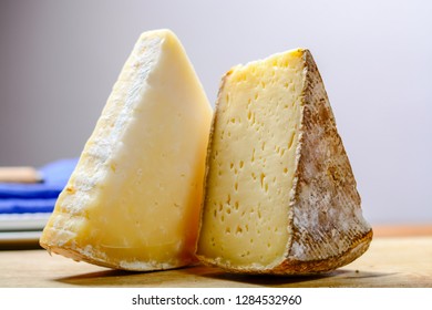 Cantal Fromage Images Stock Photos Vectors Shutterstock