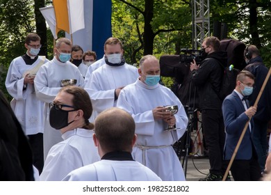 Piekary Sl, Poland, May 30, 2021: Pilgrimage Of Men And Young People To The Sanctuary Of Mary, Mother Of Love And Social Justice In Piekary Slaskie During The Covid-19 Coronovirus Pandemic