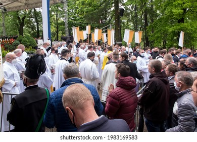 Piekary Sl, Poland, May 30, 2021: Pilgrimage Of Men And Young People To The Sanctuary Of Mary, Mother Of Love And Social Justice In Piekary Slaskie During The Covid-19 Coronovirus Pandemic