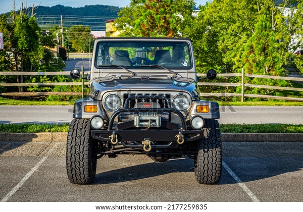Pigeon Forge, TN -\
August 25, 2017: Modified Off Road Jeep Wrangler TJ Rubicon at a\
local enthusiast rally.