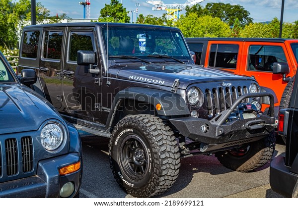 Pigeon
Forge, TN - August 25, 2017: Modified Off Road Jeep Wrangler Sport
JK Unlimited Hardtop at a local enthusiast
rally.