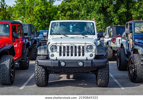 Pigeon Forge, TN
- August 25, 2017: Modified Jeep Wrangler Sport Unlimited JK
Hardtop at a local enthusiast
rally.