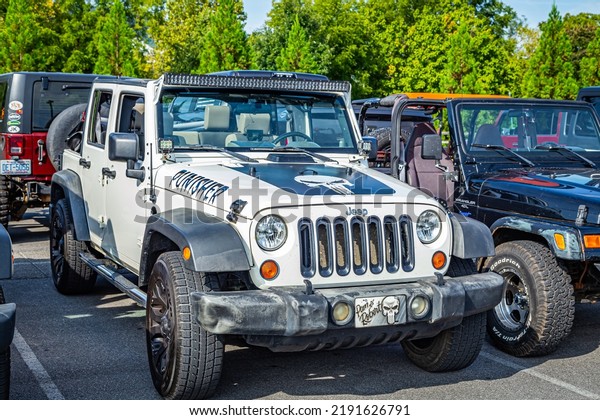 Pigeon Forge, TN\
- August 25, 2017: Modified Jeep Wrangler Sport Unlimited JK Soft\
Top at a local enthusiast\
rally.