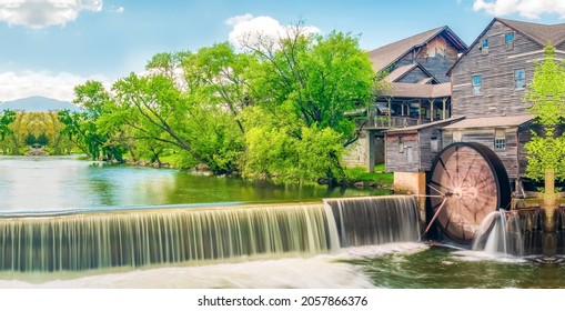 242 The Old Mill Pigeon Forge Images, Stock Photos & Vectors | Shutterstock