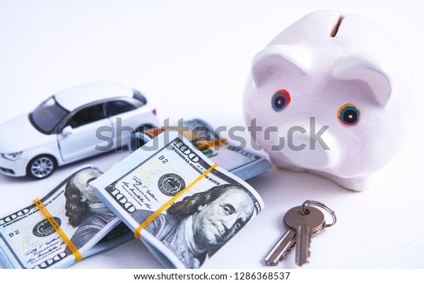 piggy bank money\
car