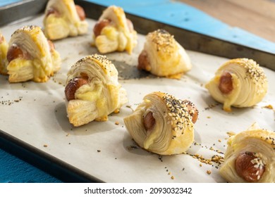 Pigs In A Puff Pastry Blanket