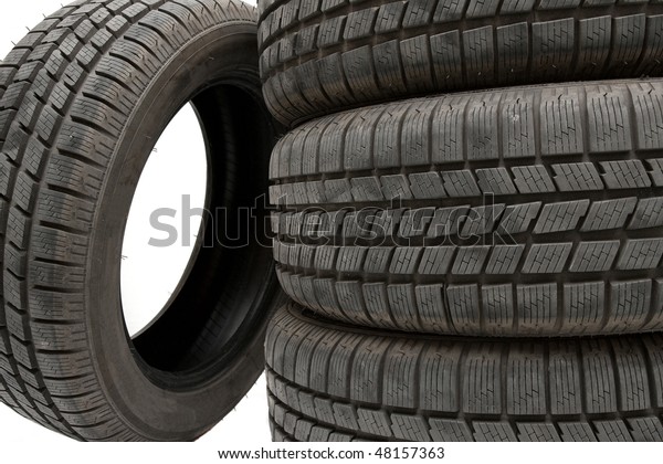 A pile of car\
tyres