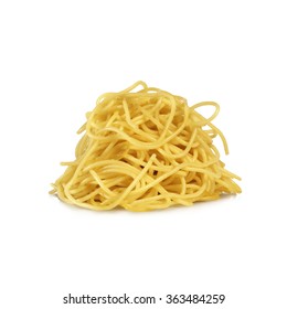 pile cooked spaghetti