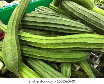 Pile Loofah Squash Fresh Market Stall Stock Photo 1658560960 | Shutterstock