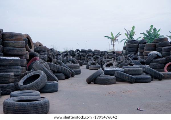 pile of used tires for\
road dividers