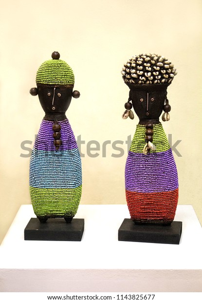 african wooden dolls