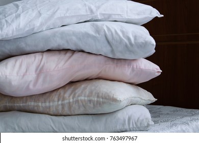 Pillow column on the bed