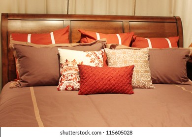 Images, photos et images vectorielles de stock de Bedding Shop