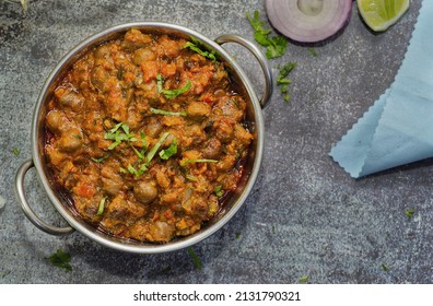 Pindi Choley (Channa Masala Punjabi Style)