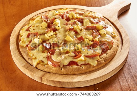 Pineapple sausage pizza