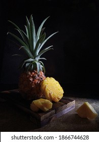 Pineapples Are Tropical Fruits That Are Rich In Vitamins, Enzymes And Antioxidants. They May Help Boost The Immune System, Build Strong Bones And Aid Indigestion. 