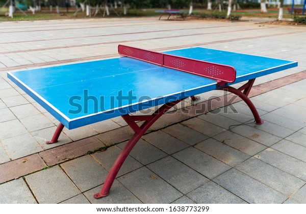Ping pong table in outdoor\
park