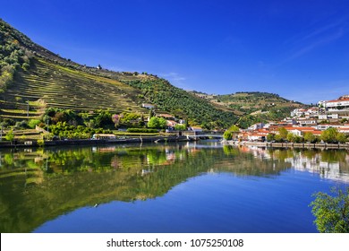 
Pinhao town with Douro river and vineyards in Douro valley, Portugal