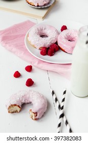 pink donuts
