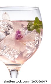 Pink Gin Tonic