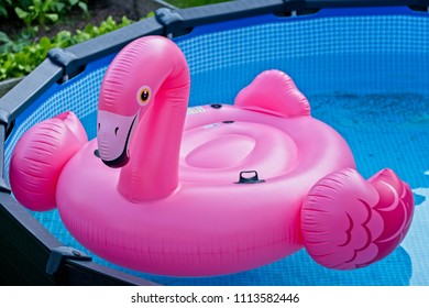 inflatable pool pink