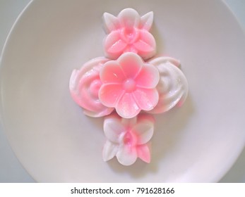 Pink Jelly Mould Flower Shap On Dish