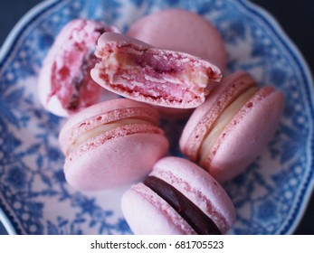 Pink Macarons, Bitten On Blue Pattern Vintage Plate, Top View