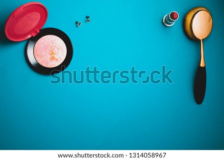 Similar – Büroartikel, ein leerer Notizzettel und ein Wasserglas auf einem orangen Hintergrund. Draufsicht.