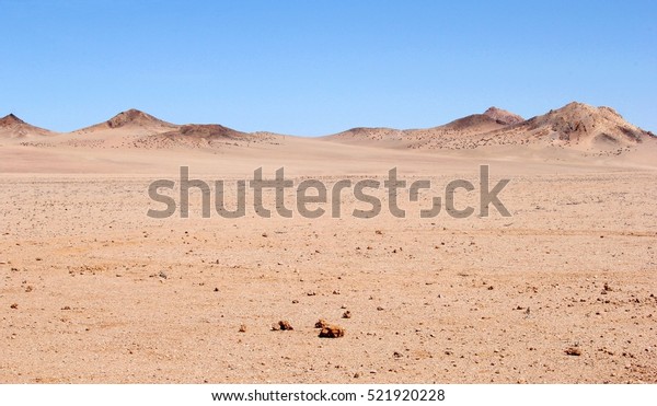 ナミビア ピンクのナミブ砂漠の風景 の写真素材 今すぐ編集