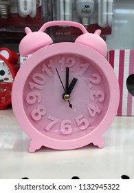 The pink table clock