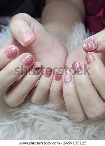 
Pink tone nail pattern Mixed with sweet gris etir colors. on a white background