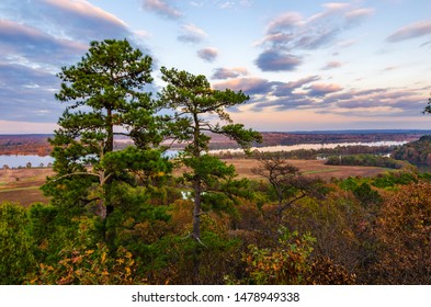 Pinnacle Mountain State Park In Arkansas State.